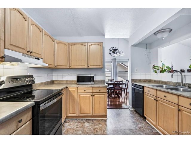 2230 Del Mar Dr, Colorado Springs, CO 80910