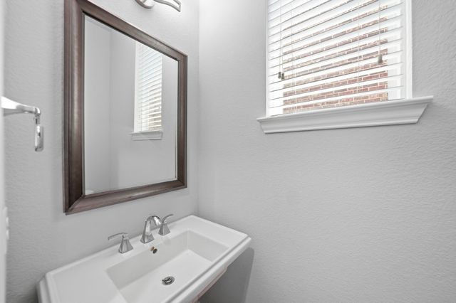 911 Midland Drive, Allen, TX 75013