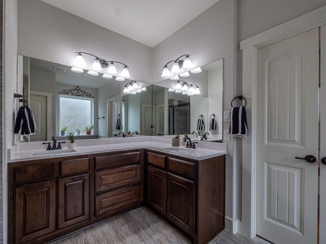 117 Arbor Point DR, Elgin, TX 78621