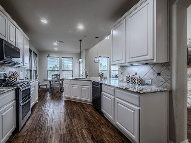 117 Arbor Point DR, Elgin, TX 78621