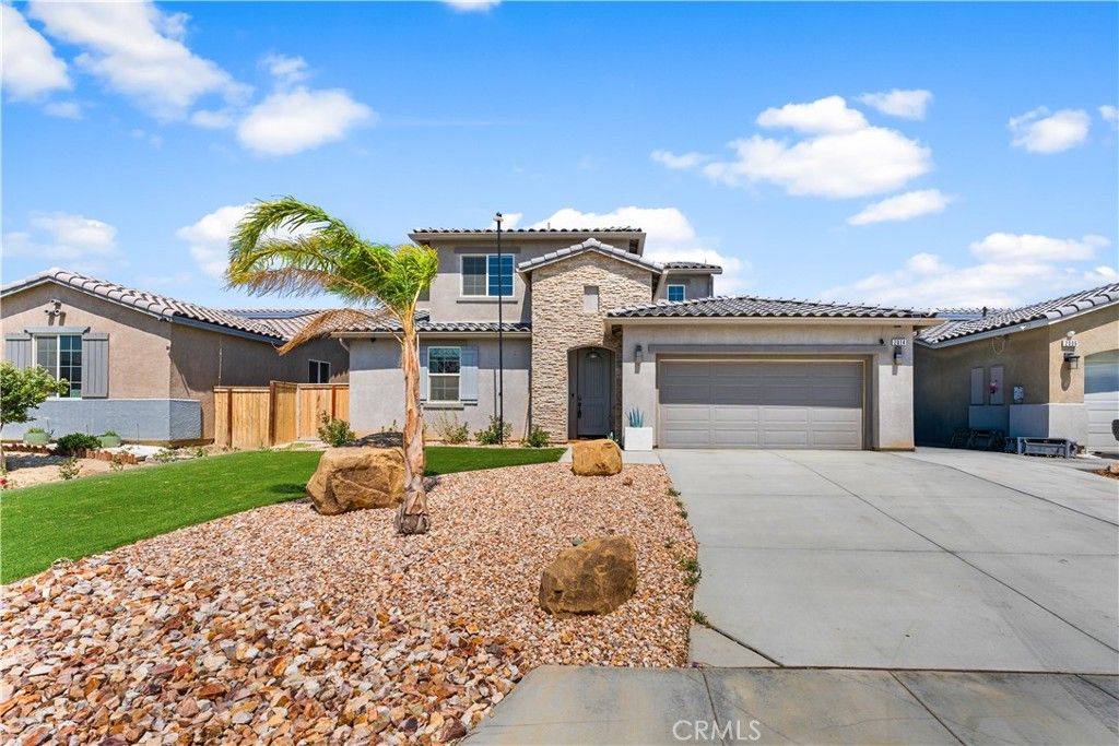 Image 1 of property listing at 2014 Boxwood, Rosamond, CA 93560