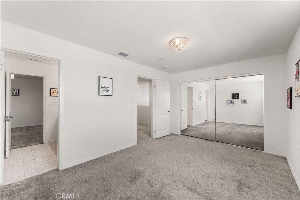 Image 33 of property listing at 2014 Boxwood, Rosamond, CA 93560