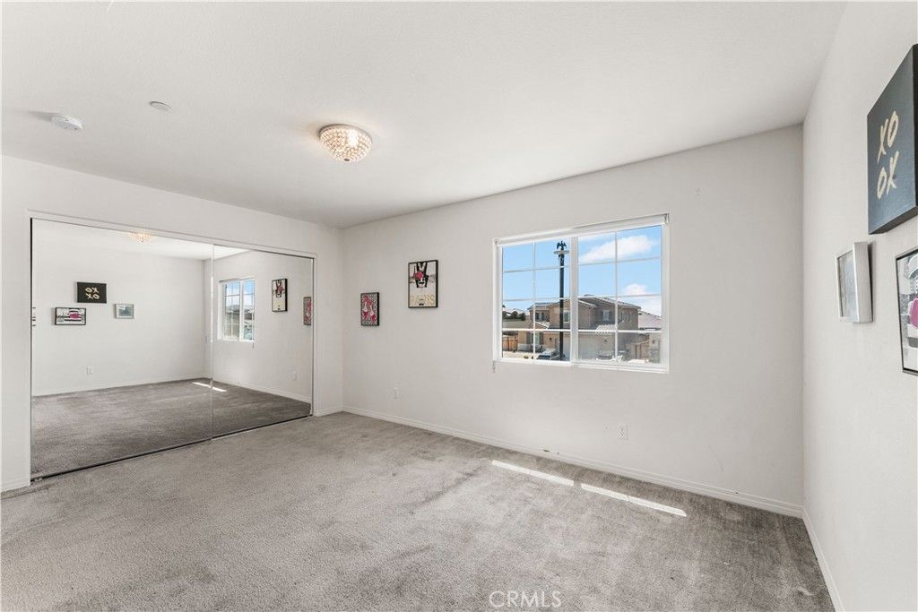 Image 35 of property listing at 2014 Boxwood, Rosamond, CA 93560