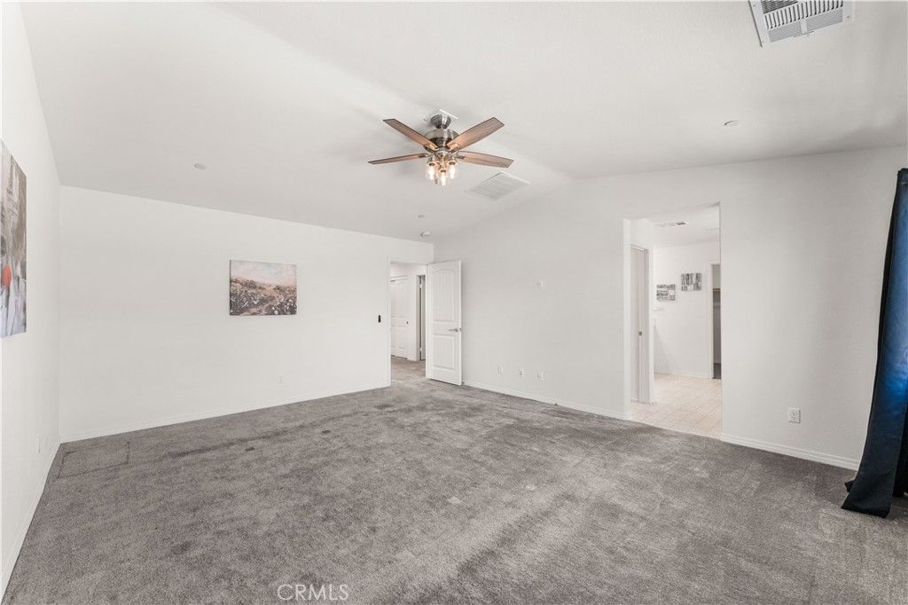 Image 37 of property listing at 2014 Boxwood, Rosamond, CA 93560
