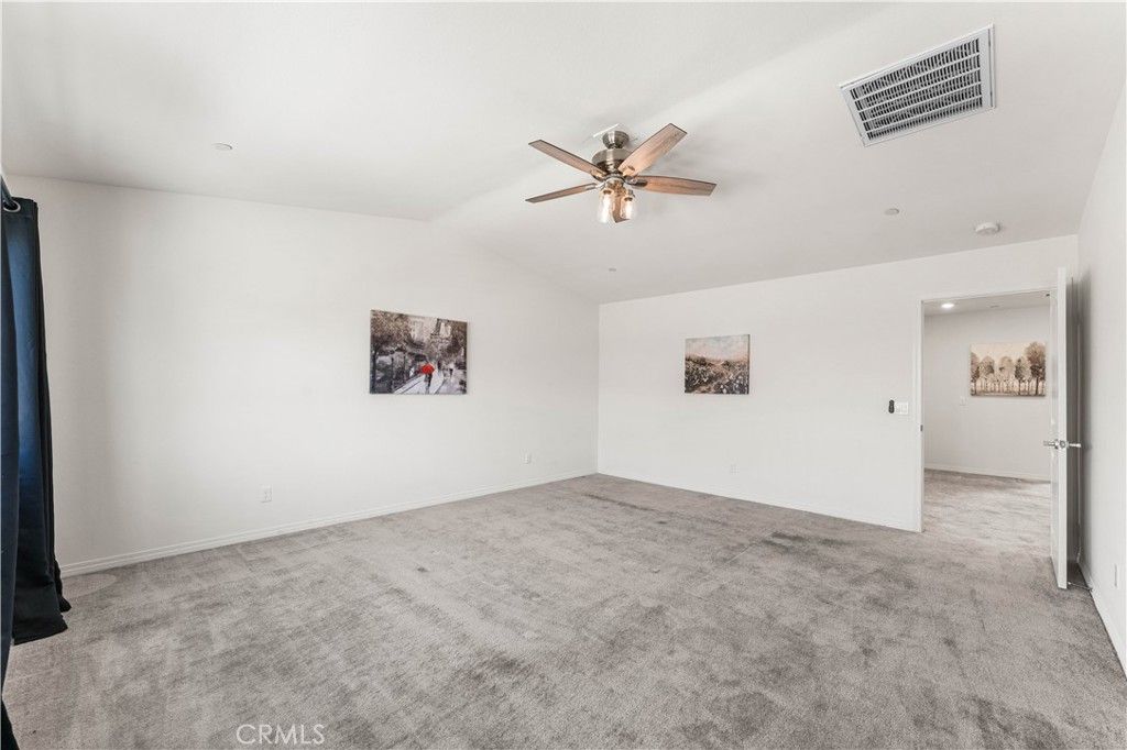 Image 38 of property listing at 2014 Boxwood, Rosamond, CA 93560