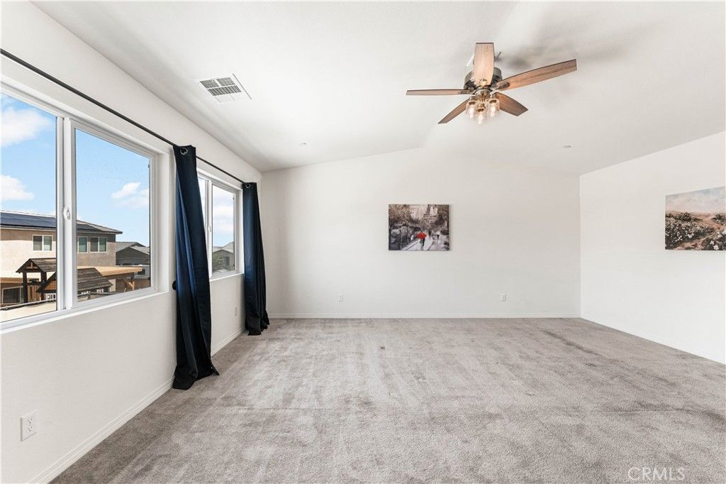 Image 39 of property listing at 2014 Boxwood, Rosamond, CA 93560