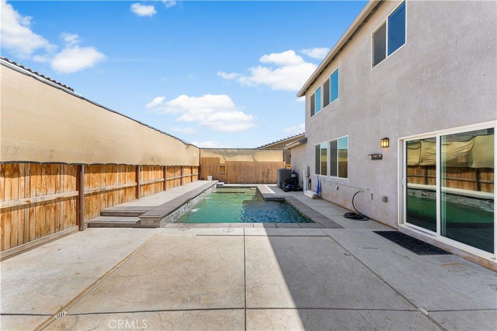 Image 47 of property listing at 2014 Boxwood, Rosamond, CA 93560