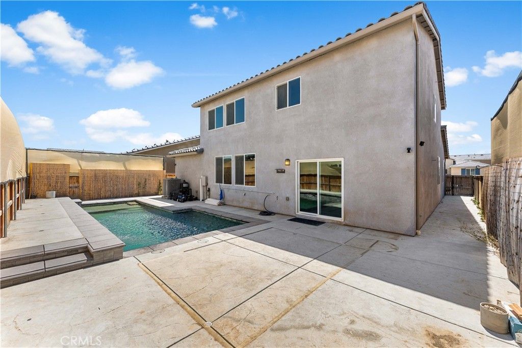 Image 48 of property listing at 2014 Boxwood, Rosamond, CA 93560