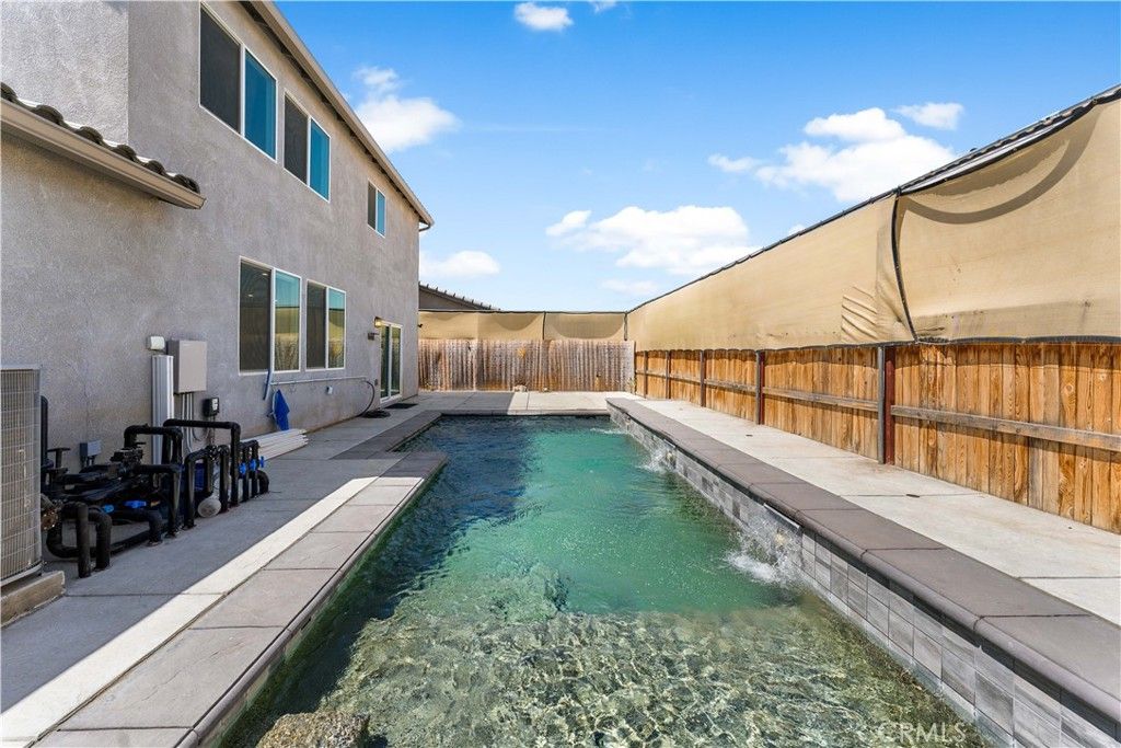 Image 51 of property listing at 2014 Boxwood, Rosamond, CA 93560