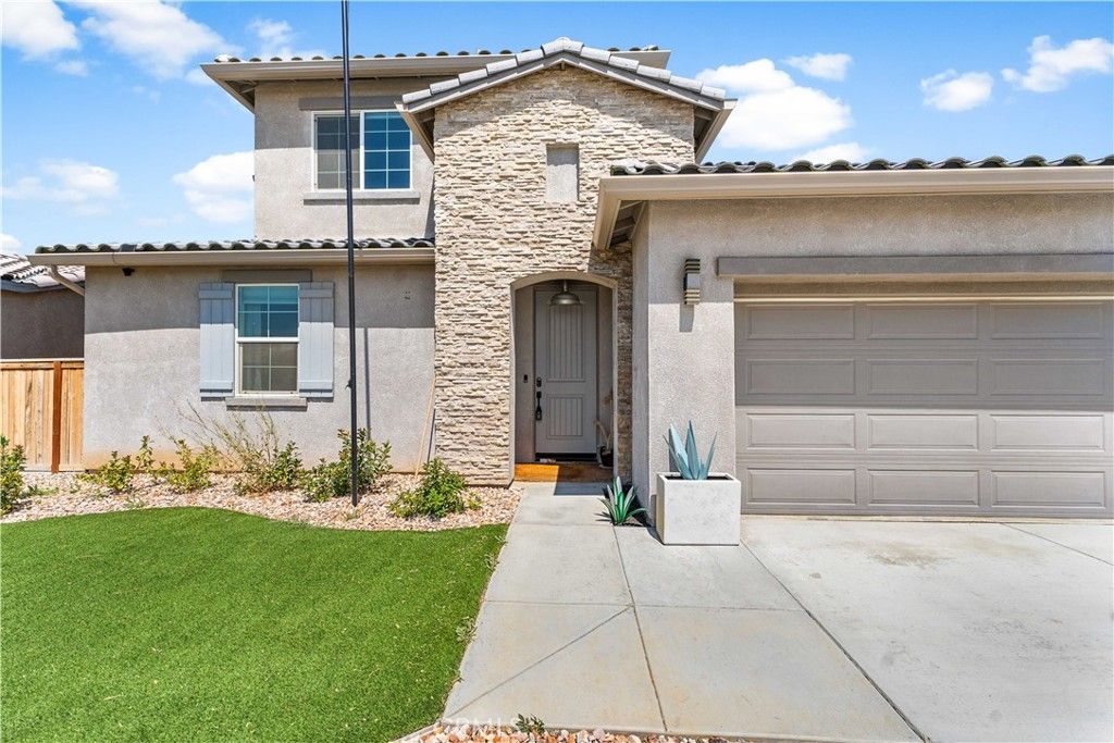 Image 54 of property listing at 2014 Boxwood, Rosamond, CA 93560