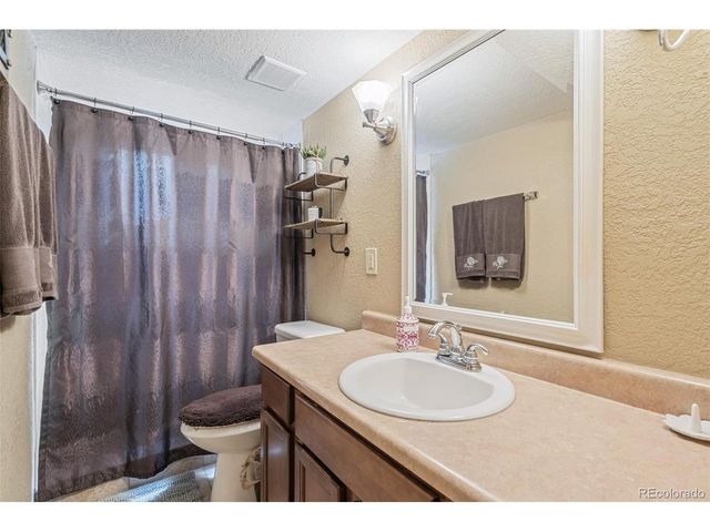 6691 Quay Ct, Arvada, CO 80003