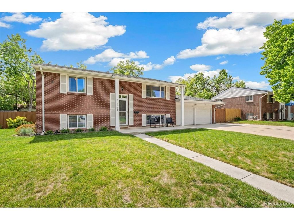 6691 Quay Ct, Arvada, CO 80003