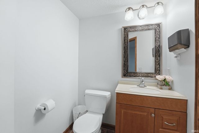 5011 Salt Trail Canyon Pass, Fort Wayne, IN 46808