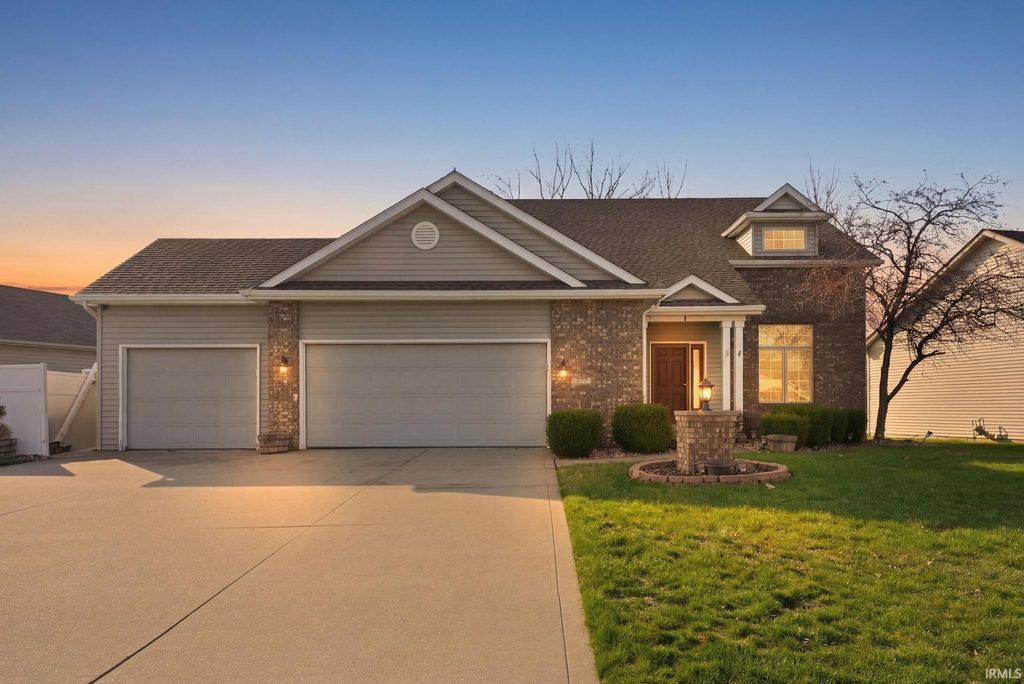 5011 Salt Trail Canyon Pass, Fort Wayne, IN 46808