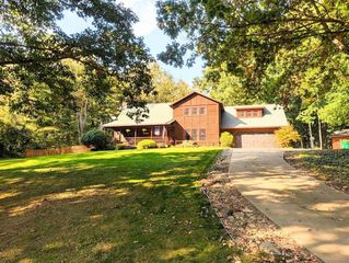 117 Old Lantern Trail, Battle Creek, MI 49017