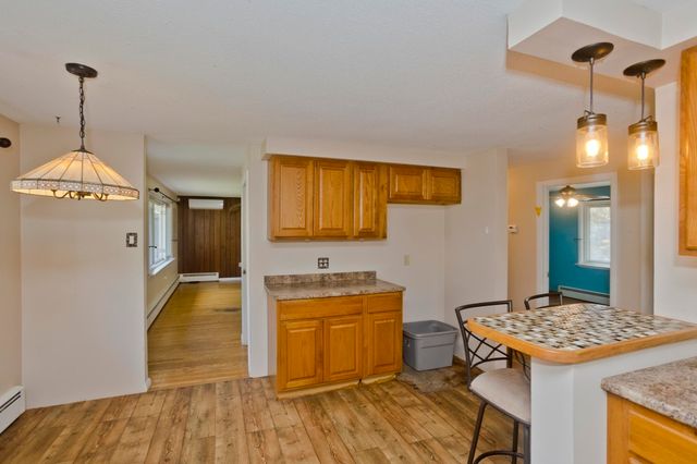 34 Geraldine St, Palmer, MA 01069