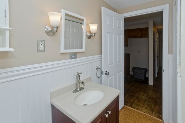 34 Geraldine St, Palmer, MA 01069
