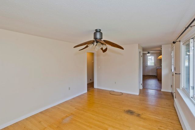 34 Geraldine St, Palmer, MA 01069