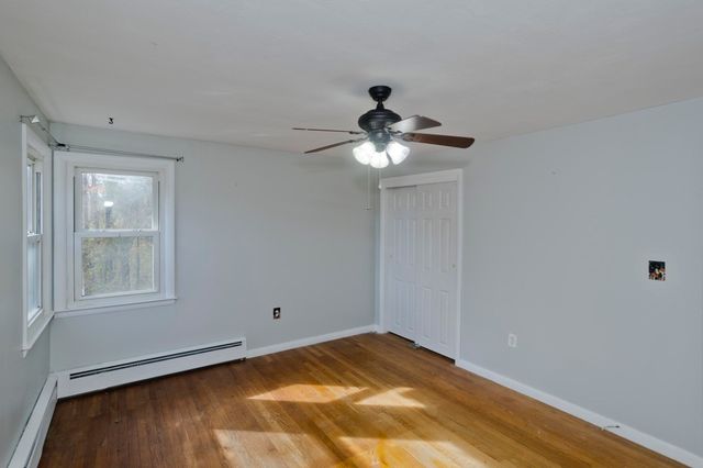 34 Geraldine St, Palmer, MA 01069