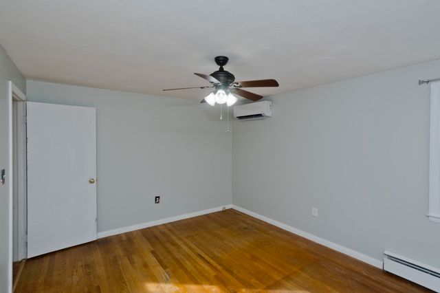 34 Geraldine St, Palmer, MA 01069