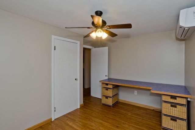 34 Geraldine St, Palmer, MA 01069