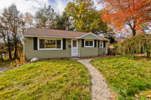 34 Geraldine St, Palmer, MA 01069