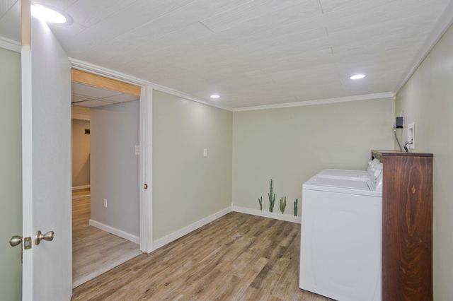 34 Geraldine St, Palmer, MA 01069