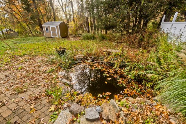 34 Geraldine St, Palmer, MA 01069