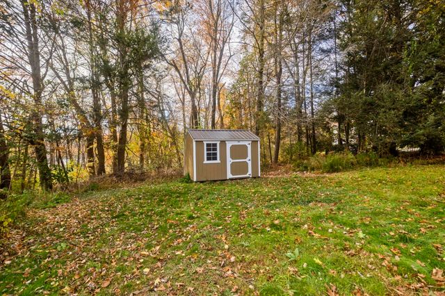 34 Geraldine St, Palmer, MA 01069