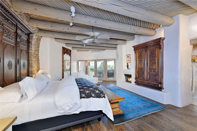 1244 N Summit, Santa Fe, NM 87501