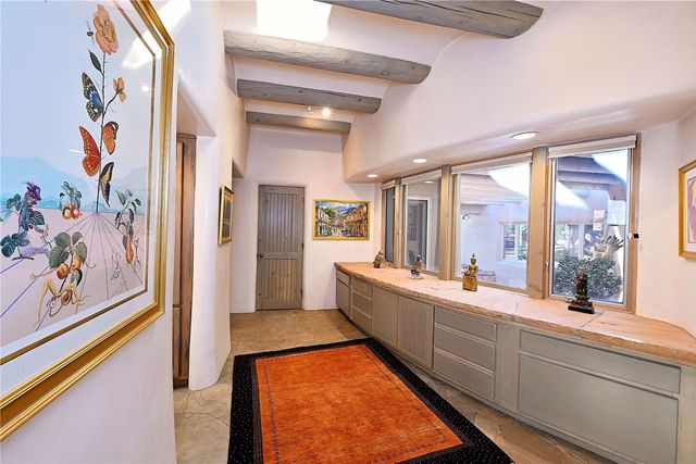 1244 N Summit, Santa Fe, NM 87501