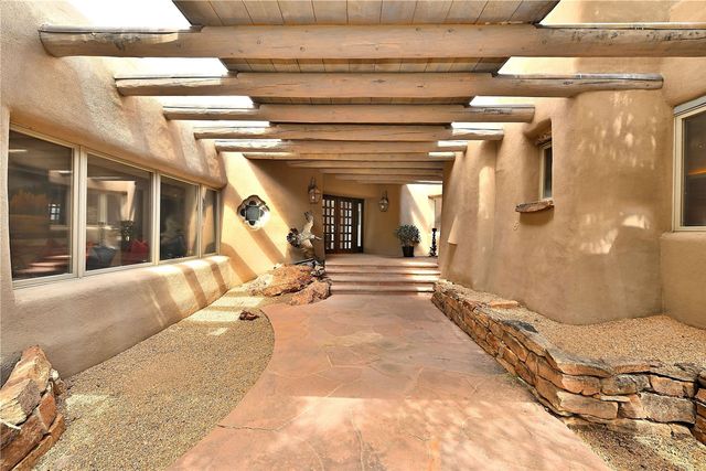 1244 N Summit, Santa Fe, NM 87501