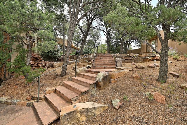 1244 N Summit, Santa Fe, NM 87501