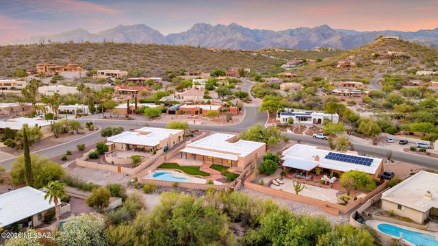 3770 N Knollwood Circle, Tucson, AZ 85750