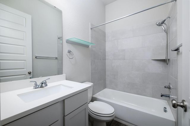 17155 Crimson Crest Drive, Conroe, TX 77302