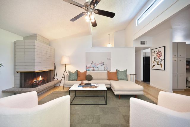 2028 Clearfield Way, Carmichael, CA 95608