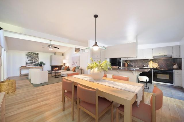 2028 Clearfield Way, Carmichael, CA 95608