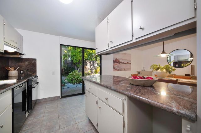 2028 Clearfield Way, Carmichael, CA 95608