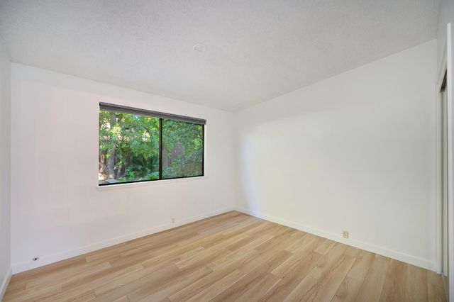 2028 Clearfield Way, Carmichael, CA 95608