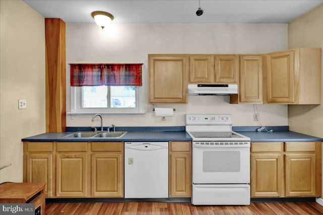51 S MILLER ST, Reading, PA 19607