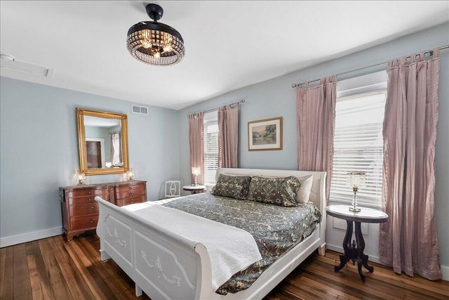 221 E Woodford Street, Lawrenceburg, KY 40342