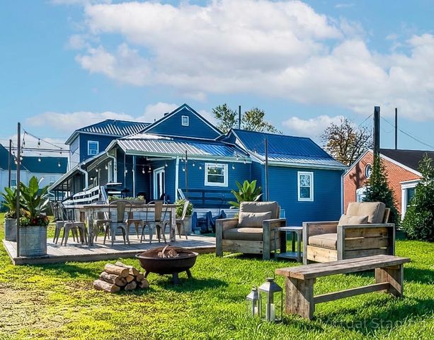 221 E Woodford Street, Lawrenceburg, KY 40342