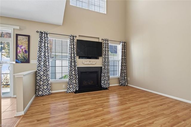 4513 Plumstead DR, Virginia Beach, VA 23462