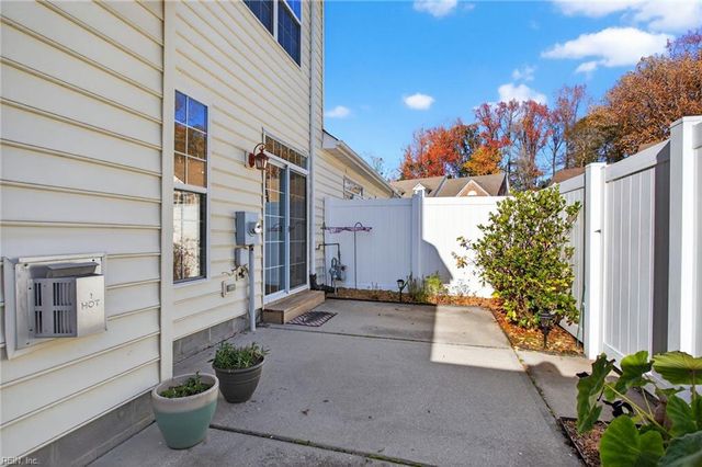 4513 Plumstead DR, Virginia Beach, VA 23462