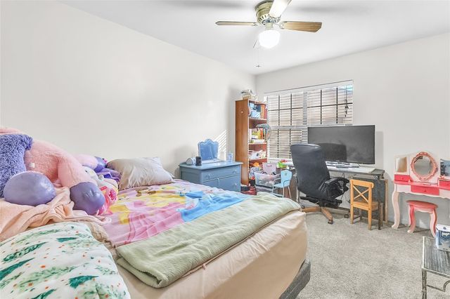 33 Oaks PL, Lago Vista, TX 78645