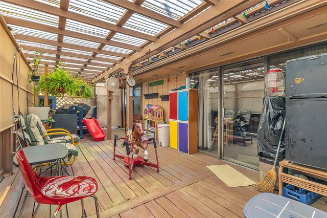 33 Oaks PL, Lago Vista, TX 78645