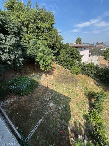 1566 Rollins, Los Angeles, CA 90063