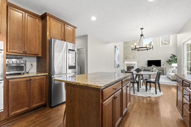 3203 Mccammon Chase Drive, Lewis Center, OH 43035