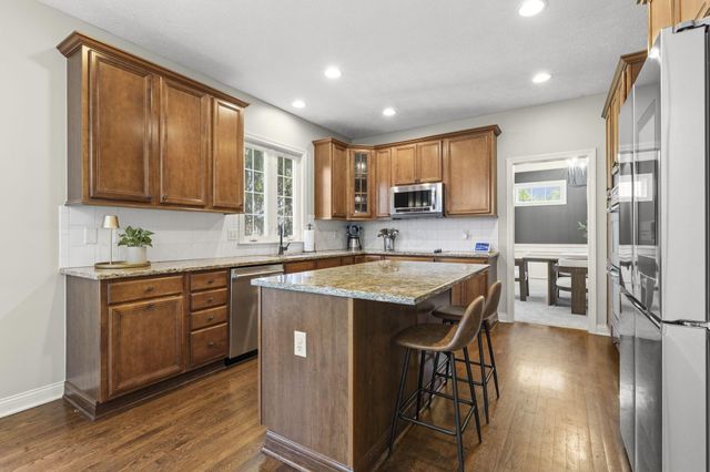 3203 Mccammon Chase Drive, Lewis Center, OH 43035