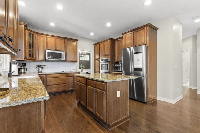 3203 Mccammon Chase Drive, Lewis Center, OH 43035